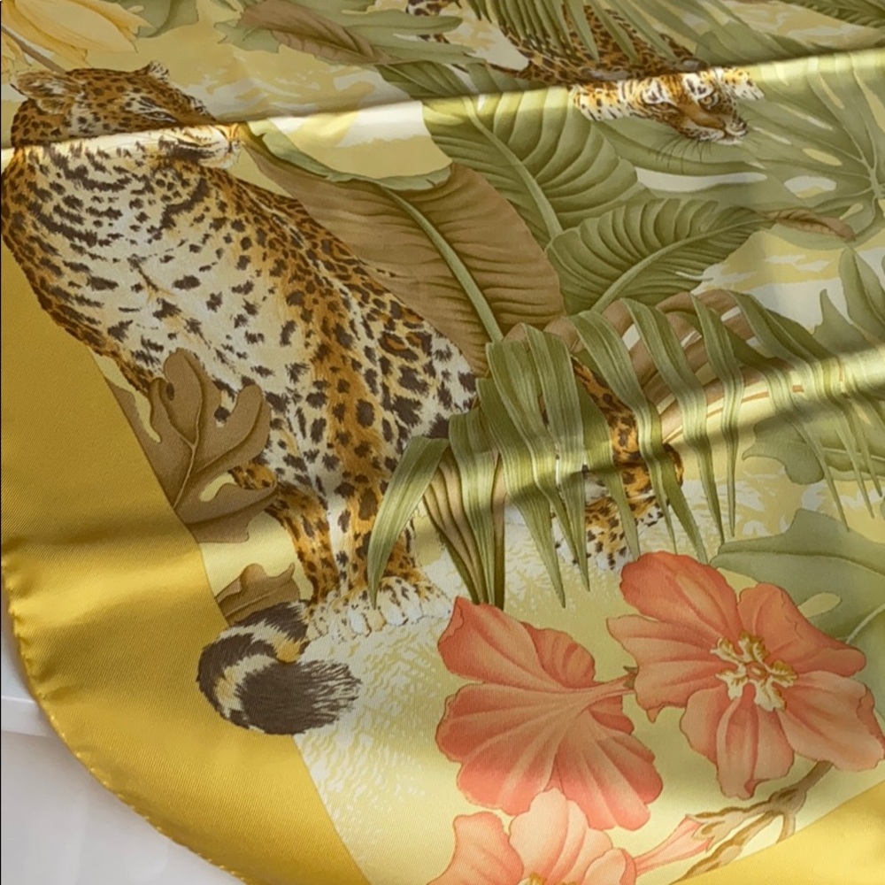 Salvatore Ferragamo scarf